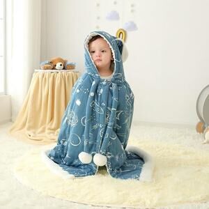 Insular Kids Car Seat Hooded Poncho Cape Coat Space Print New